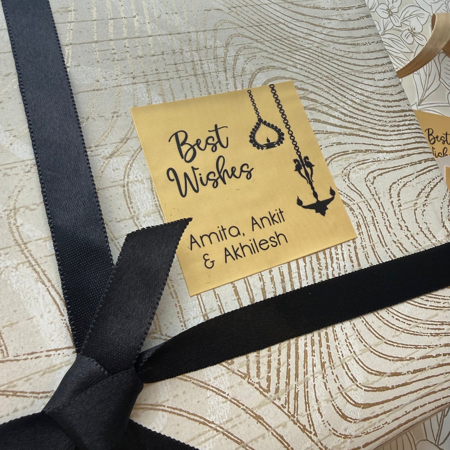 gift label with traditional lamps design