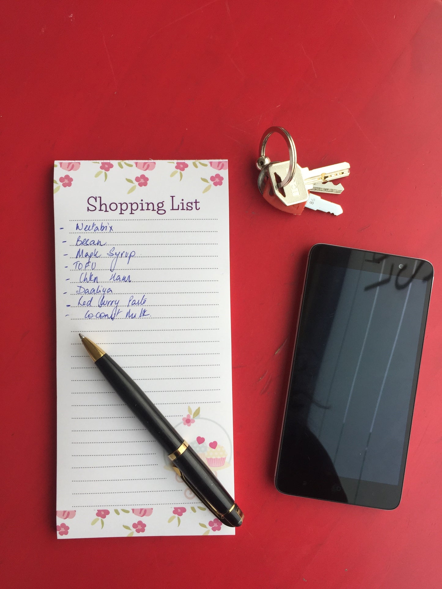 Floral white pink pastel coloured shopping list pad